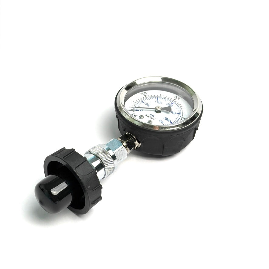 Handheld scuba cylinder pressure checker with DIN fitting